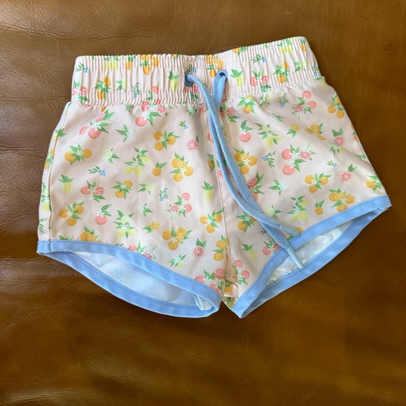 Summer shorts never worn - with mesh liner - new without tags - run small - Picture 2 of 2